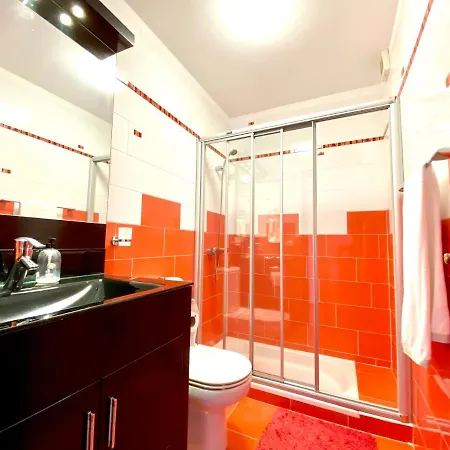فيلة Del Duque With Private Pool أذيخي