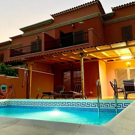 Del Duque With Private Pool * 아데제